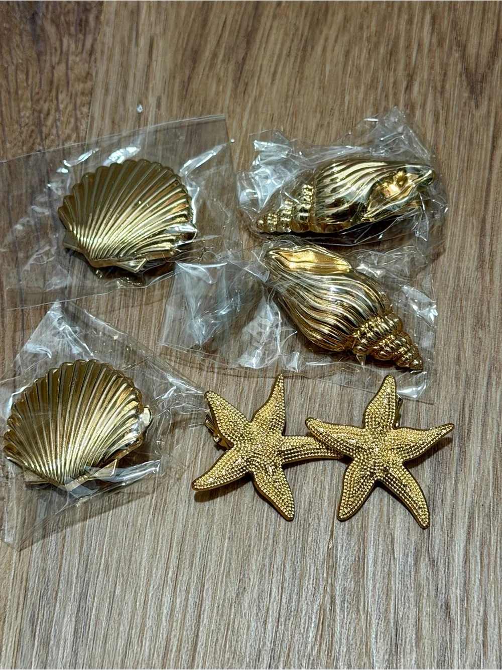 Gold Seashell & Starfish Hair Clips - Women Accessories